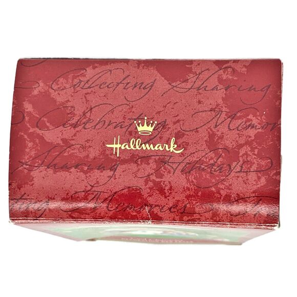 Hallmark Keepsake Ornament Christmas - Cool Character - Pressed Tin Snowman 2000 - Picture 8 of 10